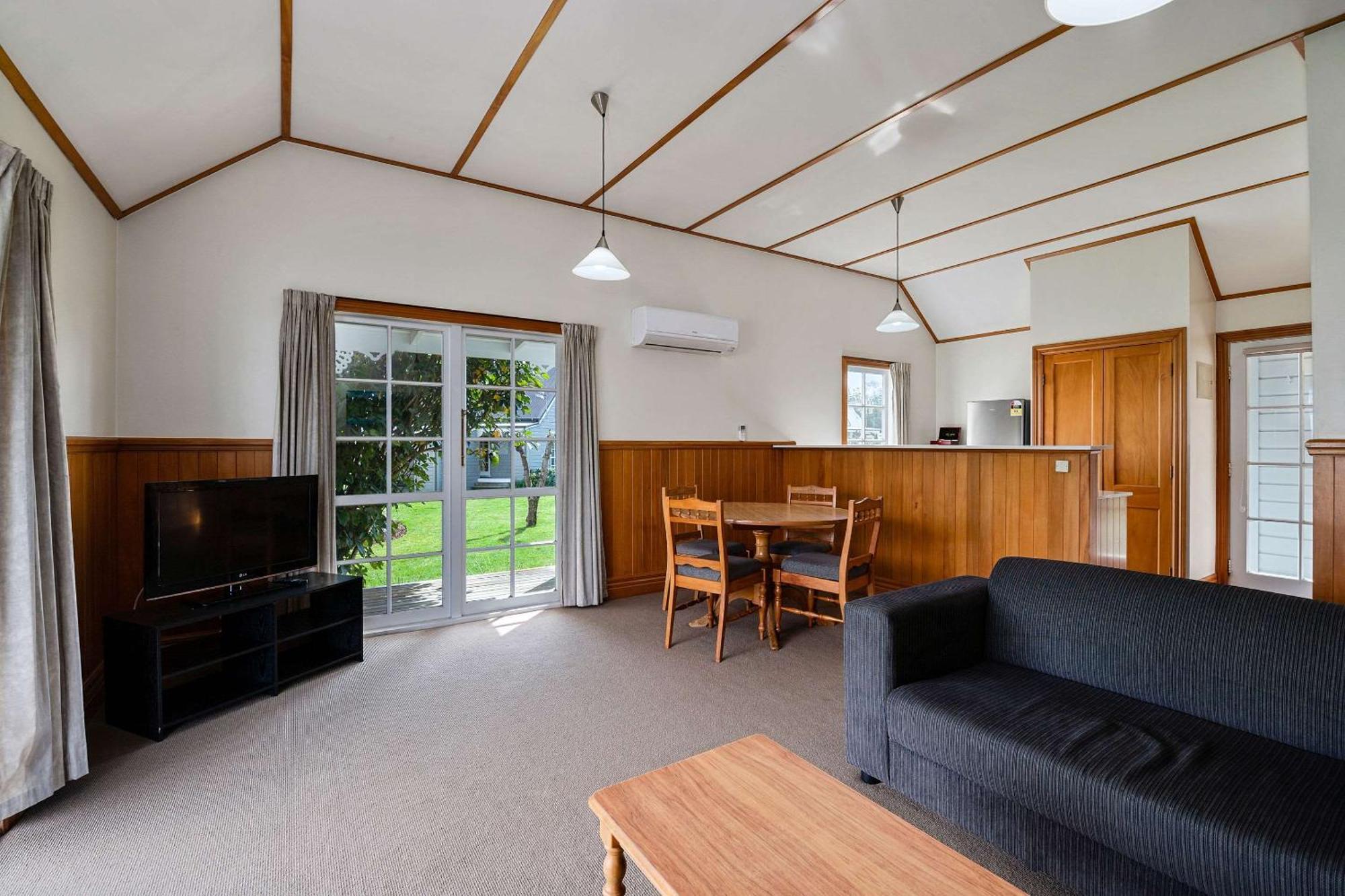 Huka Falls Resort Taupo Zewnętrze zdjęcie A typical two bedroom apartment